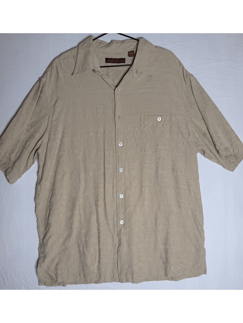 Tori Richard Shirt Mens XL Tan Beige Silk Hawaiian Short Sleeve Button Up Wavy